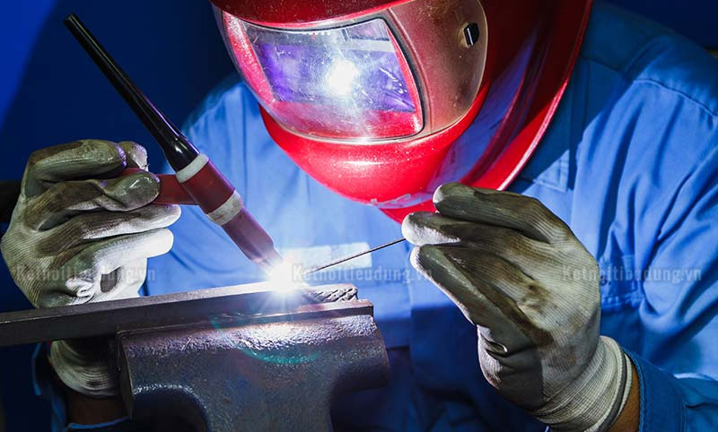 hàn bán tự động